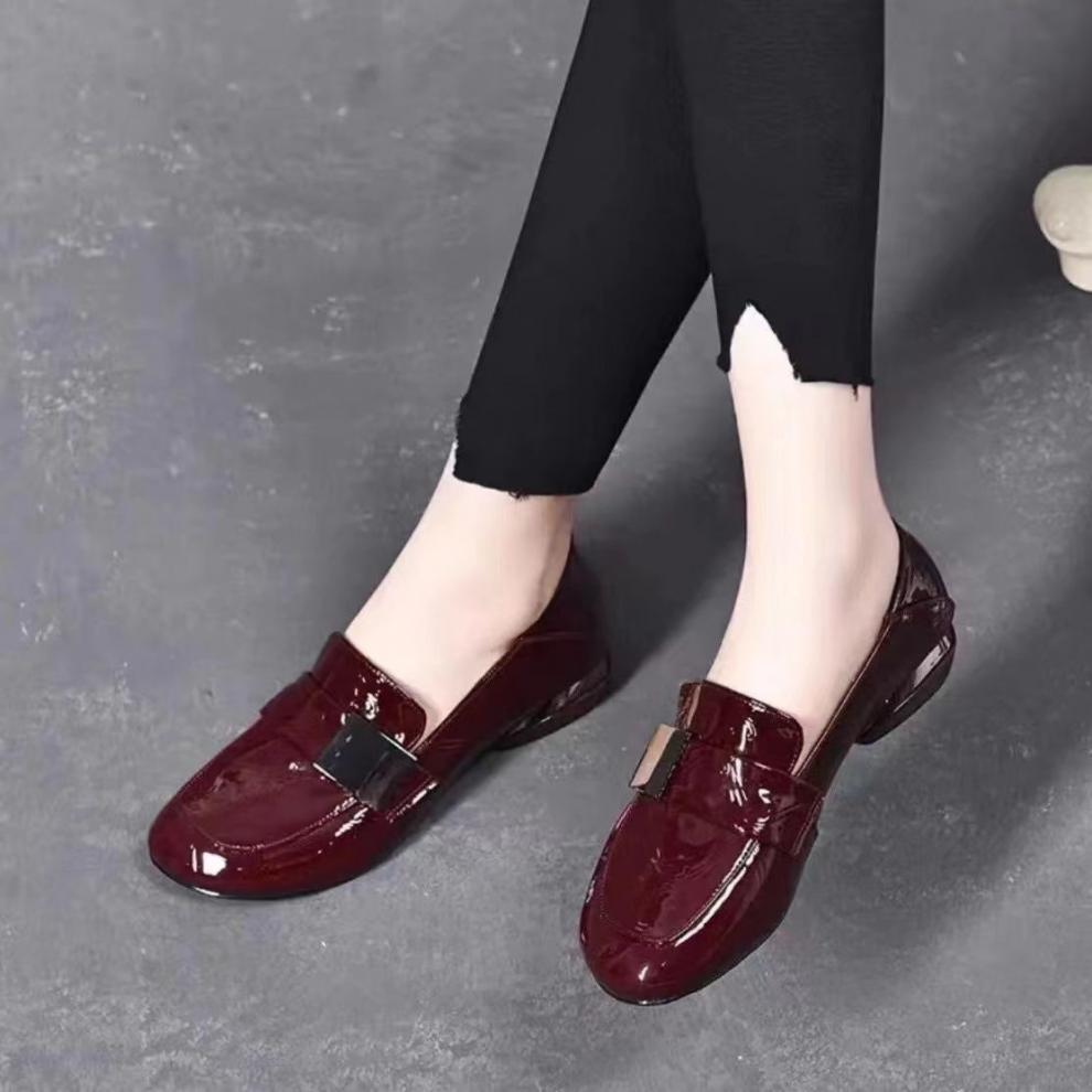 【35-41】Nuevos zapatos de cuero brillante, versátiles y de moda para mujer