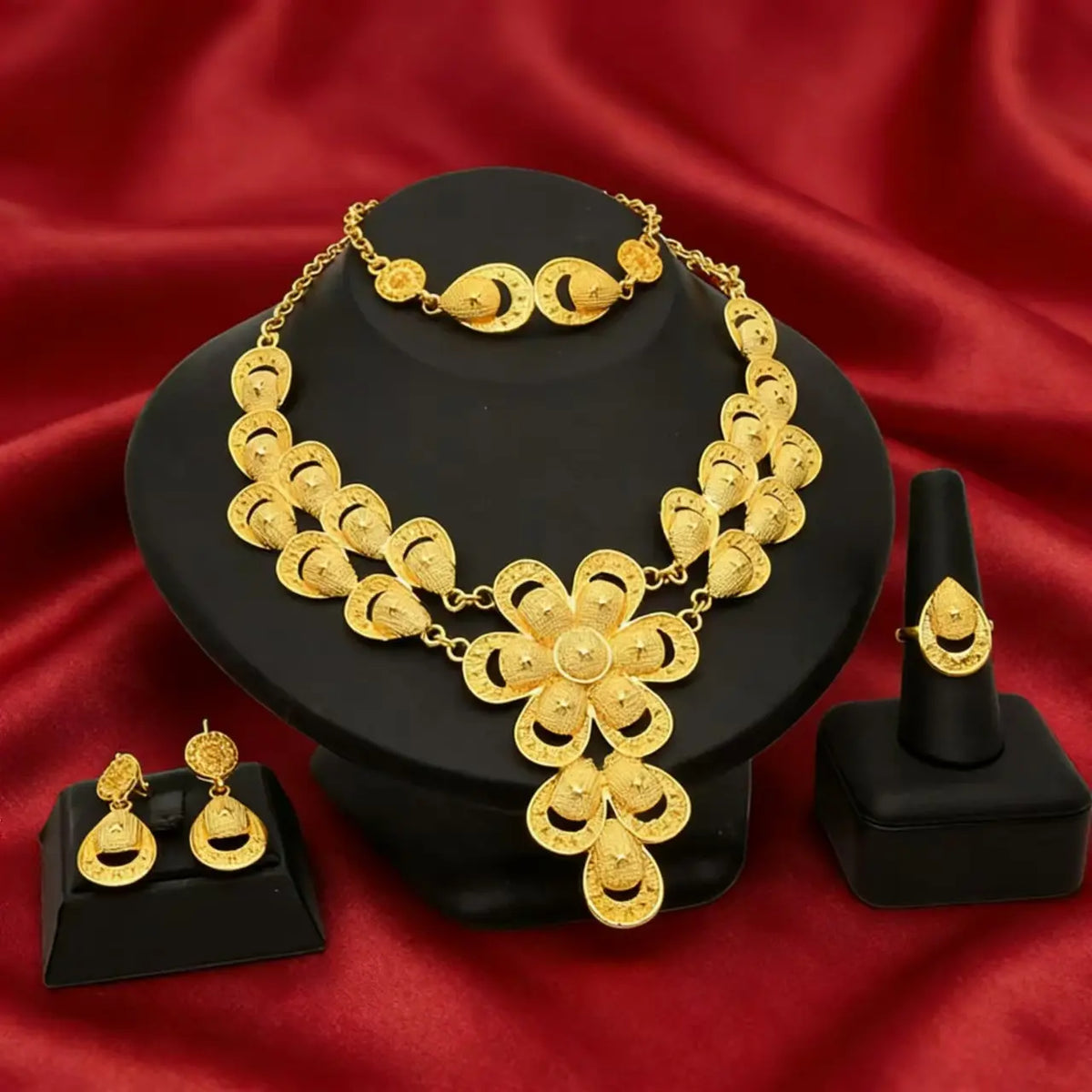 ✨ Juego de joyas nupciales chapadas en oro de 24 quilates estilo indio de Dubái: collar, pulsera, anillo y pendientes para mujer.
