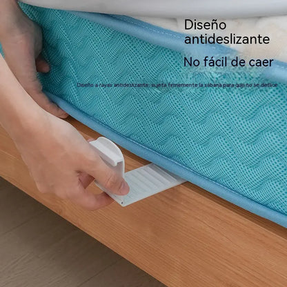 2 juegos, 4 piezas por juego-26€-Sujetadores de sábanas: clips antideslizantes, invisibles y sin agujas que fijan las sábanas y las sábanas bajeras por las esquinas para evitar que se muevan.