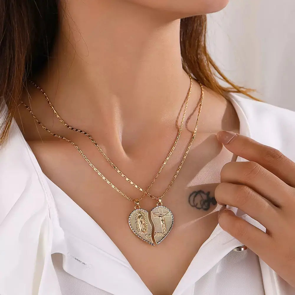 🙏✝Collar de pareja con oraciones y corazones superpuestos de la Virgen María