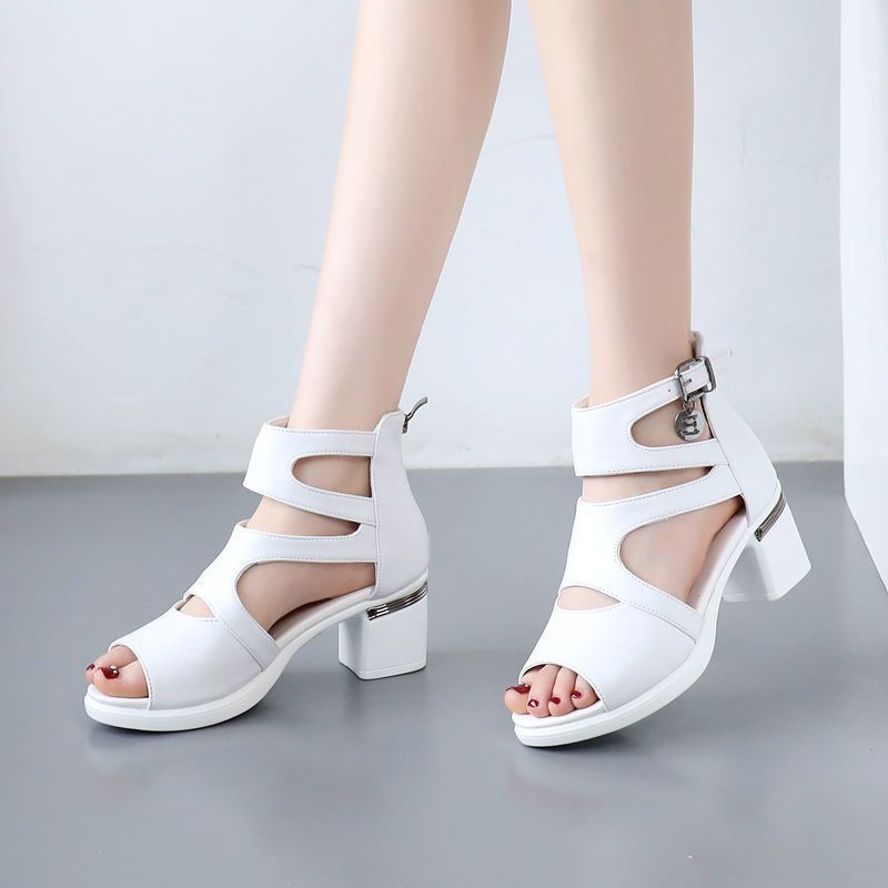 👠【35-41】Nuevas sandalias de verano con tacones gruesos y abertura en la parte superior.