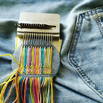 Nueva mini máquina de tejer personalizada hecha a mano.