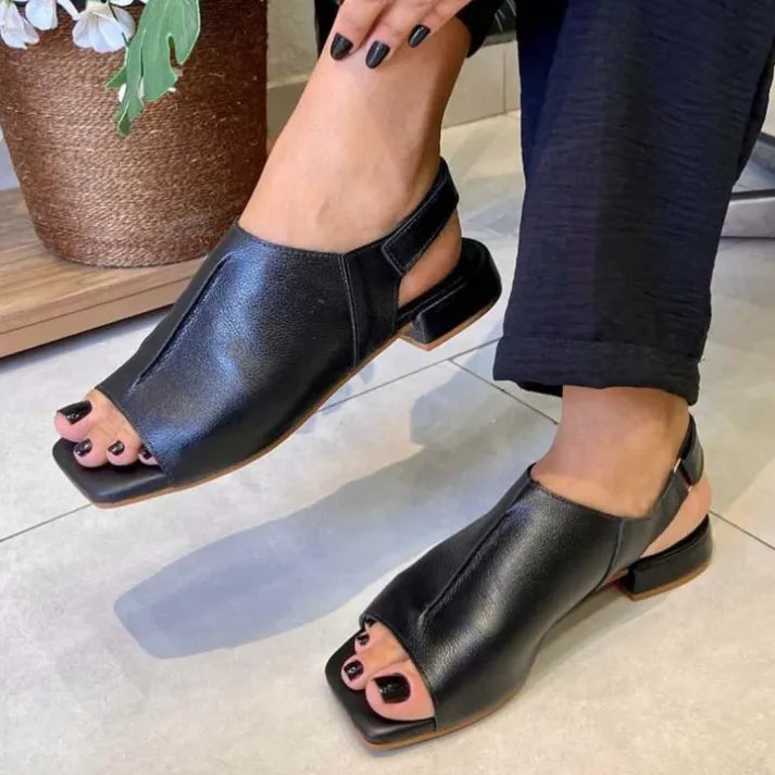👡 Használd ki az 50%-os kedvezményt most! 💐 Női retró szandálok szögletes orrú és fűzős sarokkal - stílusos retró megjelenés, kényelmes szabás ✨