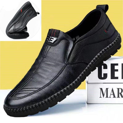 【39-44】Nuevos zapatos de cuero genuino de vaca para hombre, zapatos planos de cuero con suela blanda, estilo casual de negocios, elegantes y versátiles.