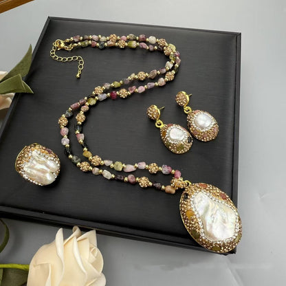 🏆🏆Collar barroco natural de perlas y turmalina