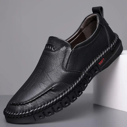 【39-44】Zapatos planos casuales de piel para hombre, nuevos, suaves y antideslizantes, con un elegante estilo retro.