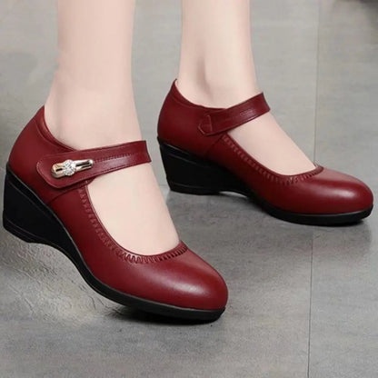 Posebna ponuda! Kupite jedne, druge dobijete gratis!  Elegantne i udobne cipele za mame, veličine 35–41.  Protuklizni dizajn za siguran korak.