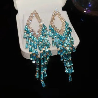 💎 ¡50% de descuento! ✨ Pendientes de circonita cúbica: en forma de lágrima, con borlas y un brillo elegante ✨