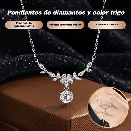 🔥🔥💞Collar de plata con diamantes y una flor.