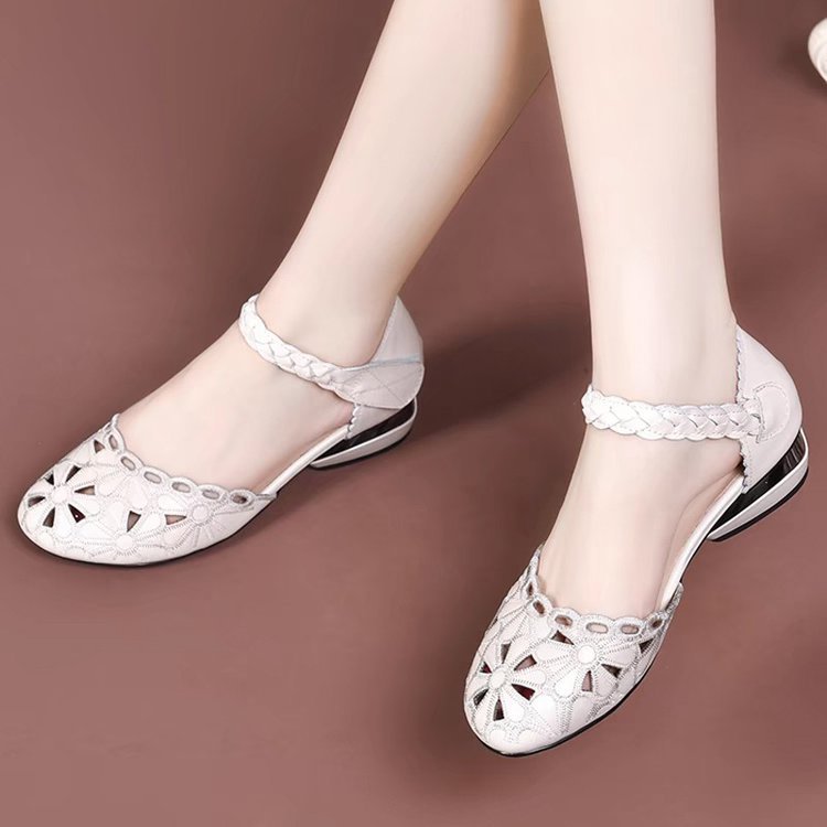 💞【35~41】Nuevas sandalias retro de piel para mujer con tacón grueso.