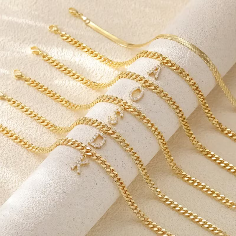 📿✨ Collar con inicial: ¡resistente al agua, hipoalergénico, regalo perfecto!