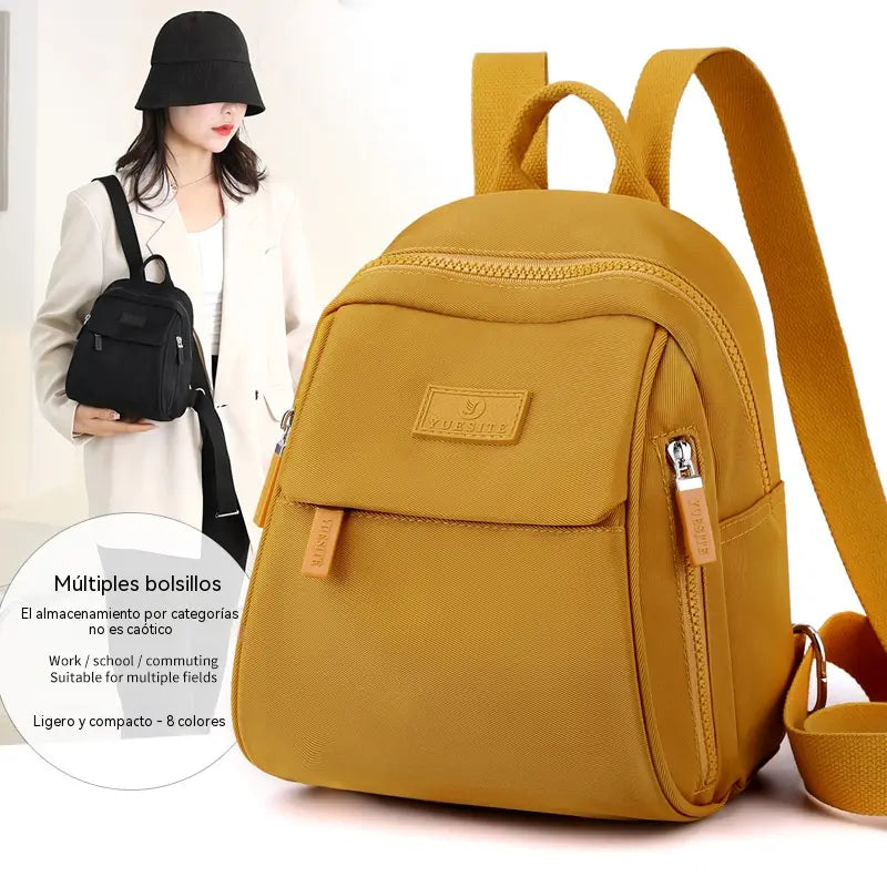 Nueva mochila elegante e informal de gran capacidad y color liso para mujer.