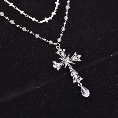 Collar de mujer con cruz de doble capa, adornado con cuentas de plata y cristales brillantes | Elegante y versátil