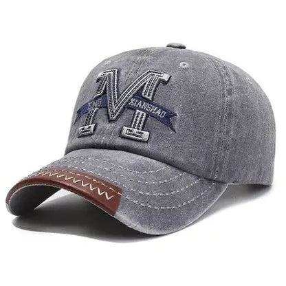Gorra de béisbol elegante en denim lavado