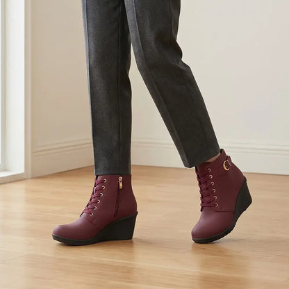 【35–42】👢 Ženski zimski gležnjarji s polno peto – elegantna in stabilna izbira za hladne dni
