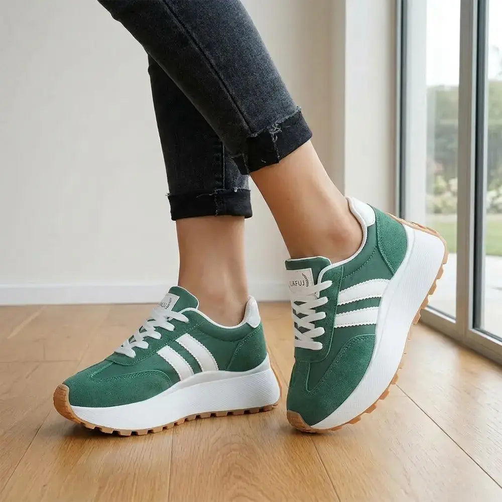 【35–45】👟 Superge z masivnim podplatom v velikih številkah – ženska obutev za prosti čas, ki optično doda nekaj višine