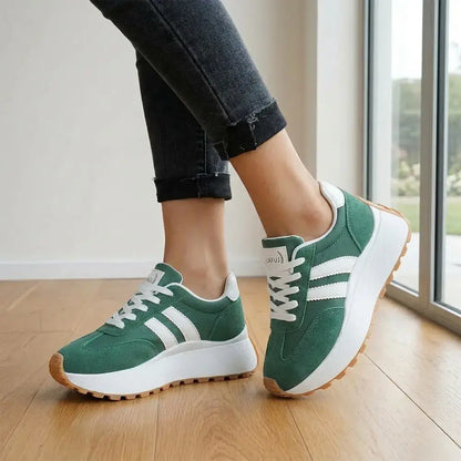 【35–45】👟 Superge z masivnim podplatom v velikih številkah – ženska obutev za prosti čas, ki optično doda nekaj višine