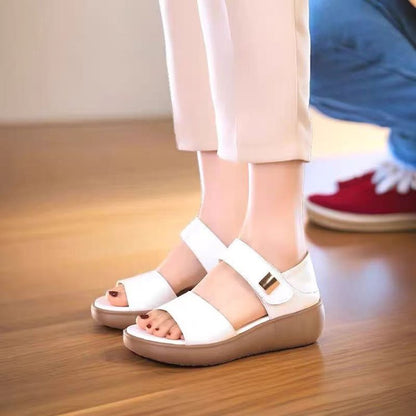 💞【35-40】Nuevas sandalias casuales con suela suave y tacón antideslizante de 2026.