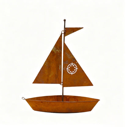 ⛵🌱 Maceta rústica de metal con forma de velero: hecha a mano, resistente a la intemperie y perfecta para suculentas, hierbas o flores; una encantadora decoración para el jardín o la estantería 🏡