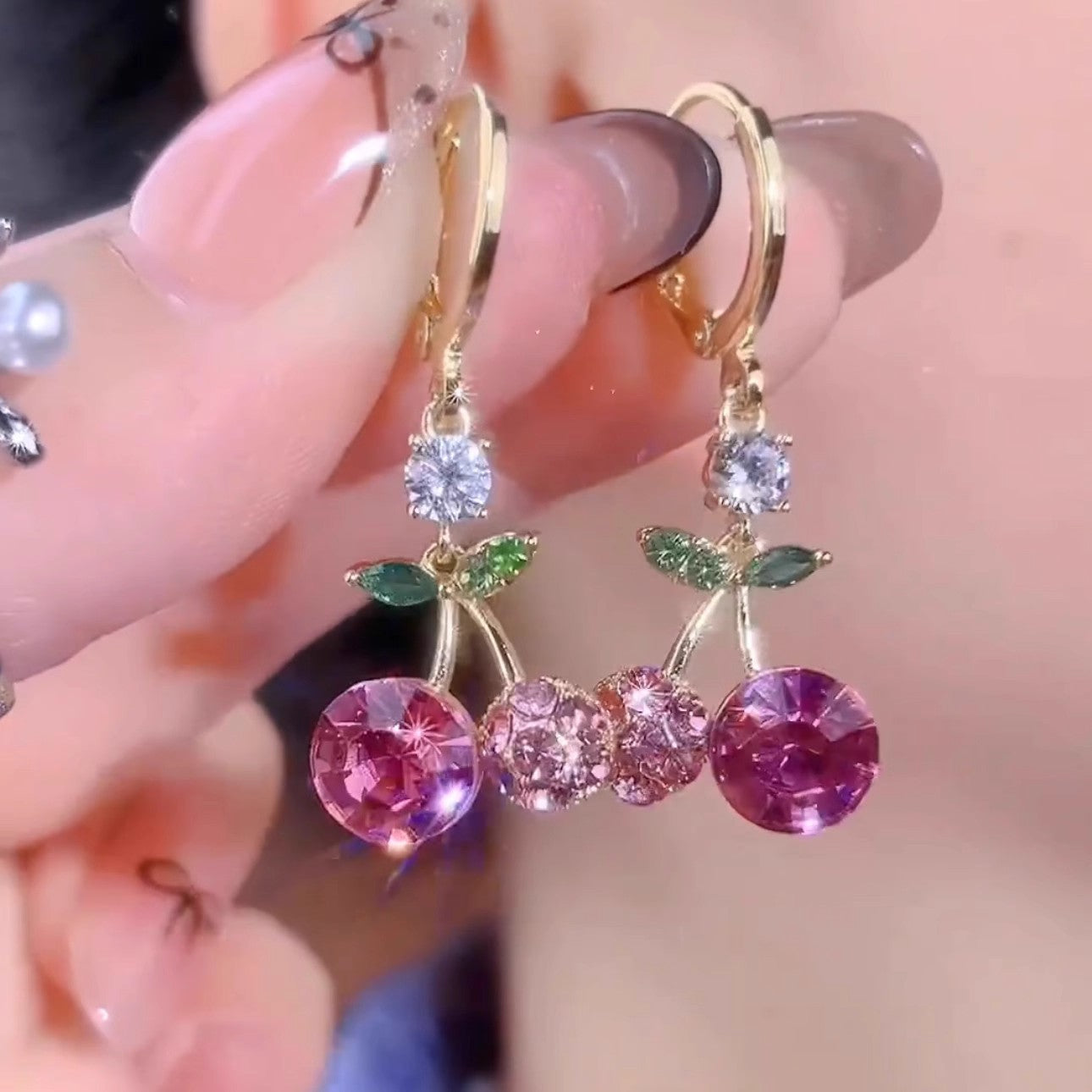 🍒 Conjunto de pendientes y collar con colgante de cristal de cereza rosa
