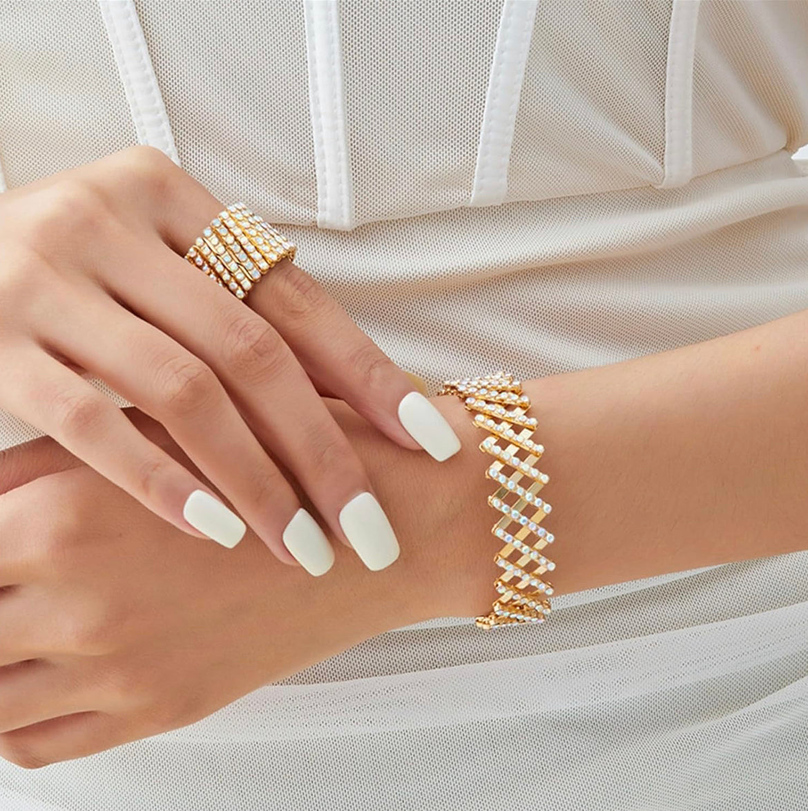 💎💍Un anillo/pulsera mágica retráctil de siete filas de diamantes que se puede usar de dos maneras.