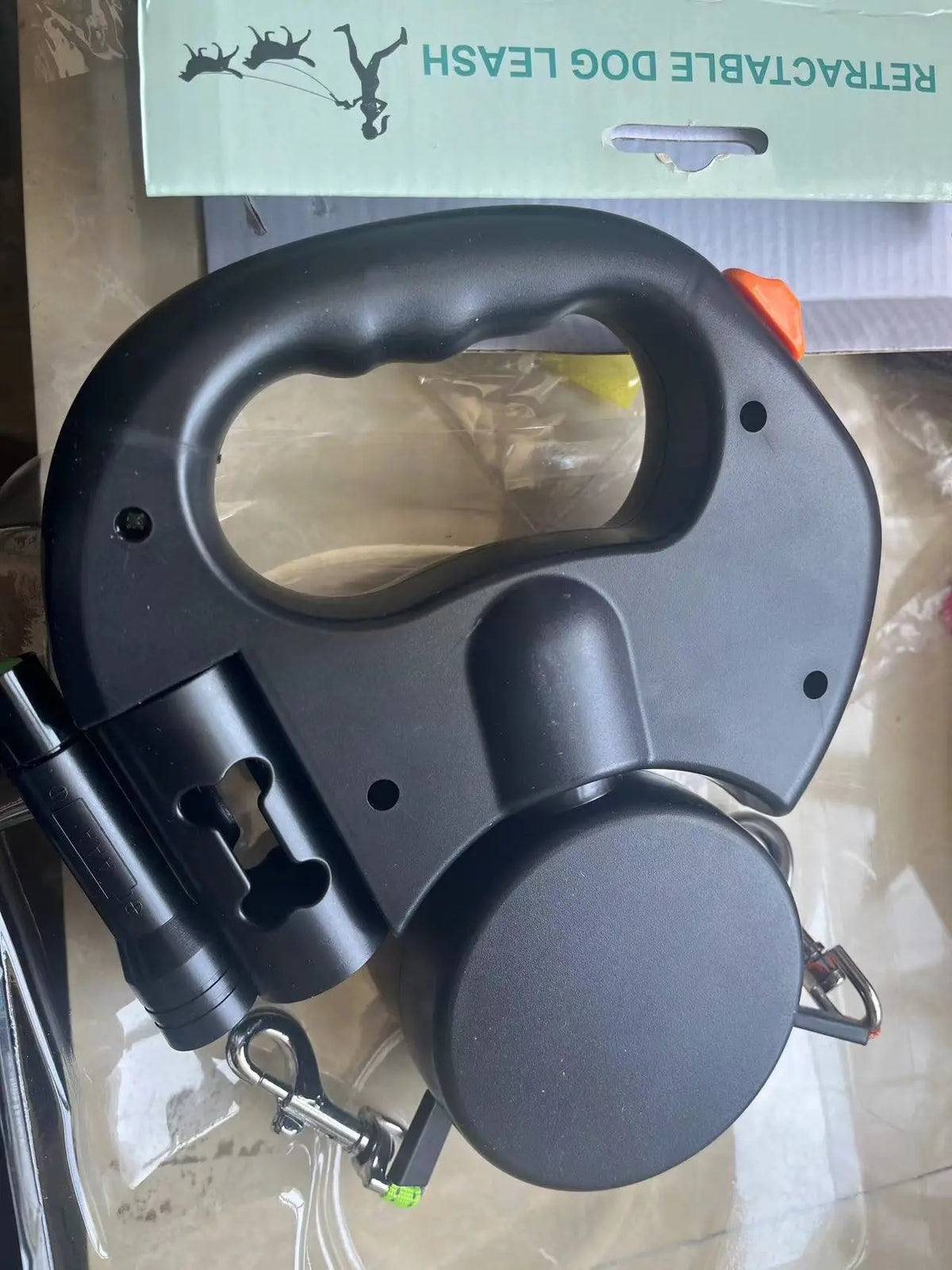 Correa para perros 2 en 1, una correa para pasear a dos perros, retráctil automáticamente, con luz incorporada y bolsa de almacenamiento.