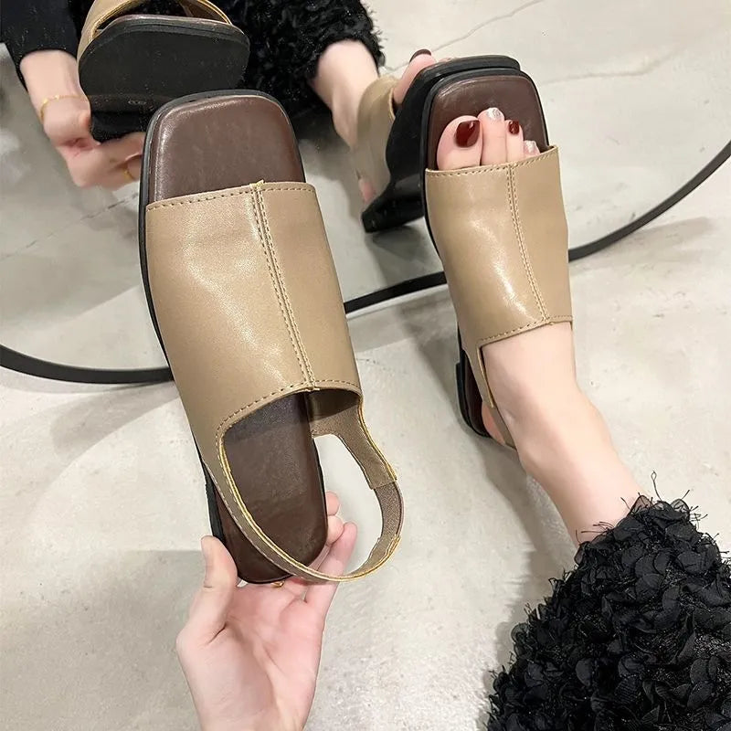 👡 Használd ki az 50%-os kedvezményt most! 💐 Női retró szandálok szögletes orrú és fűzős sarokkal - stílusos retró megjelenés, kényelmes szabás ✨