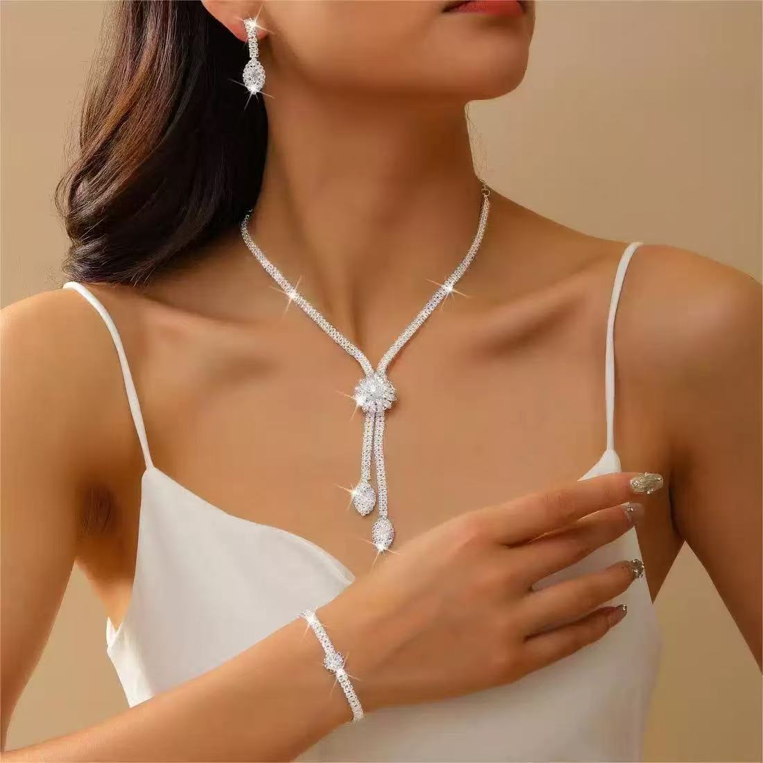⏳Oferta por tiempo limitado⏰ Conjunto de joyas de flores de circonita para mujer: elegante, brillante y listo para regalar 💎