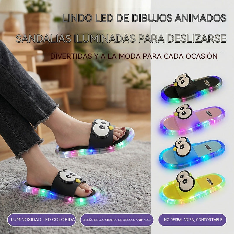 👣 Lindas pantuflas con motivos de dibujos animados que brillan en la oscuridad