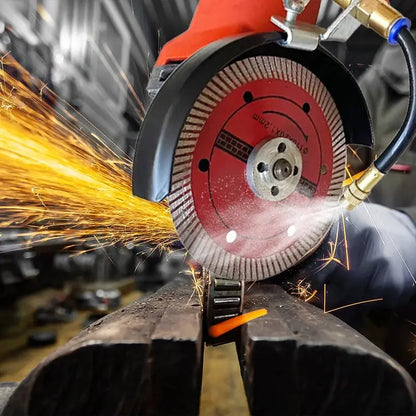 🔧 50% KEDVEZMÉNY KORLÁTOZOTT IDEIG! ✨ Vízpermetező a vágógépek portalanításához: két szórási mód, rugalmas alumínium cső, rozsdamentes 💧