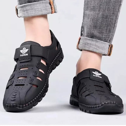 🔥【38-44】verano nuevos zapatos casuales huecos transpirables para hombres suela suave