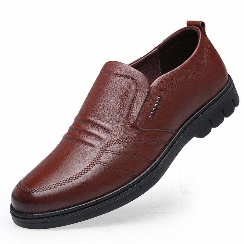 👞【39-44】 Zapatos de cuero para hombre, nuevo estilo 2026, zapatos de cuero casuales para negocios, cuero suave, suela blanda, antideslizantes.