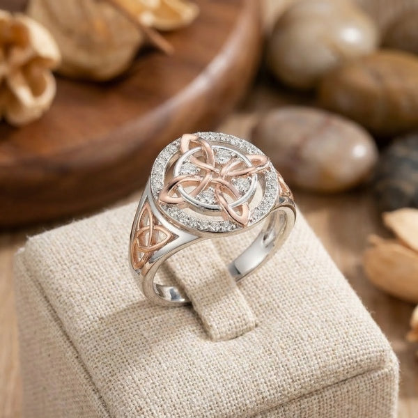 🎁【Compra 1 y llévate 1 gratis】💖💎 Anillo de protección de diamantes bicolor, nudo mágico