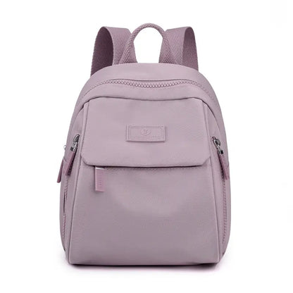 Nueva mochila elegante e informal de gran capacidad y color liso para mujer.