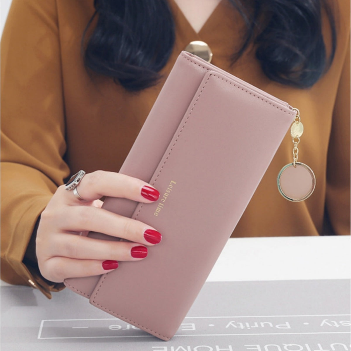 🔥🔥👜【50%OFF】Nueva cartera de cuero multicapa para mujer de moda 2026