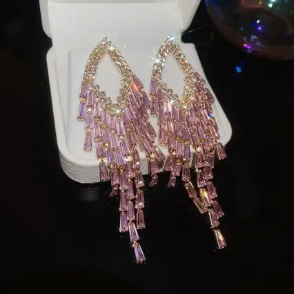 💎 ¡50% de descuento! ✨ Pendientes de circonita cúbica: en forma de lágrima, con borlas y un brillo elegante ✨