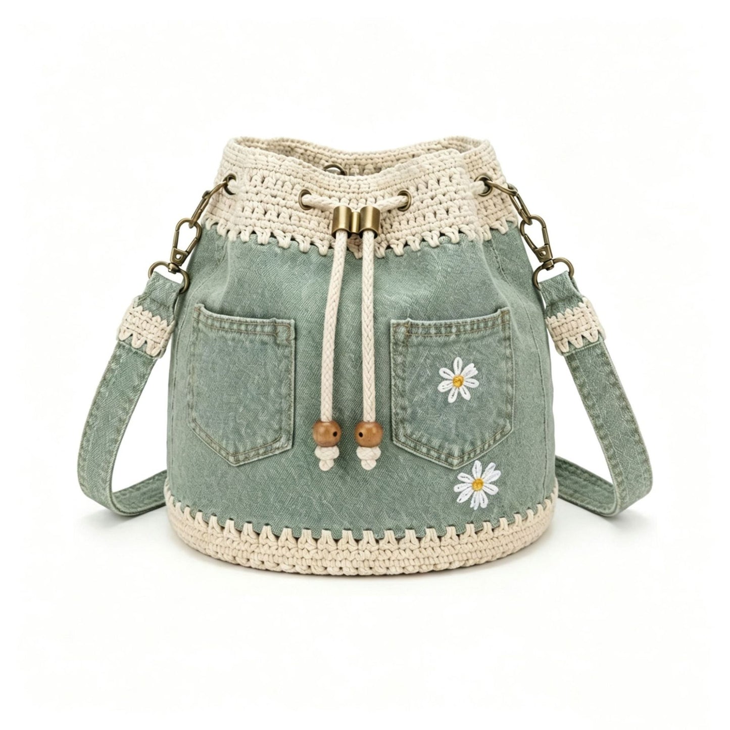 Un bolso de mezclilla tejida estilo bohemio que complementa todos tus looks ✨