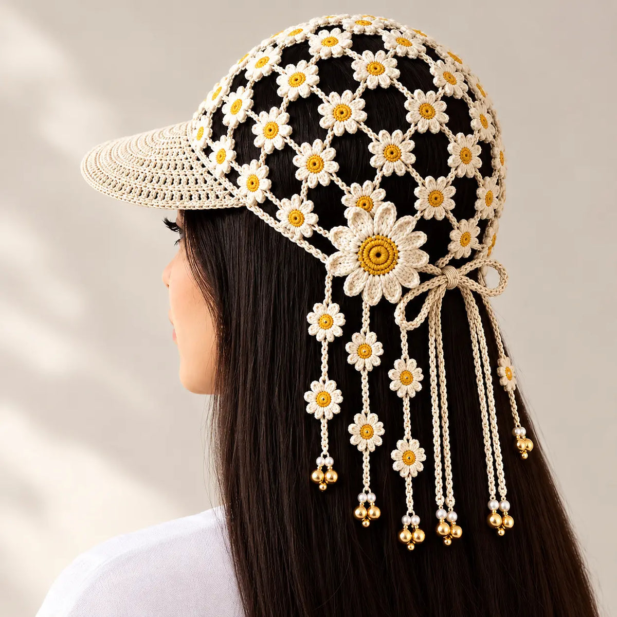 🌻🧶 Gorra de Ganchillo con Girasol para Mujer | Gorra Boho Calada de Verano con Borlas Decorativas
