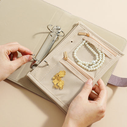 🔥Elegante bolsa portátil para guardar joyas con estampado a cuadros